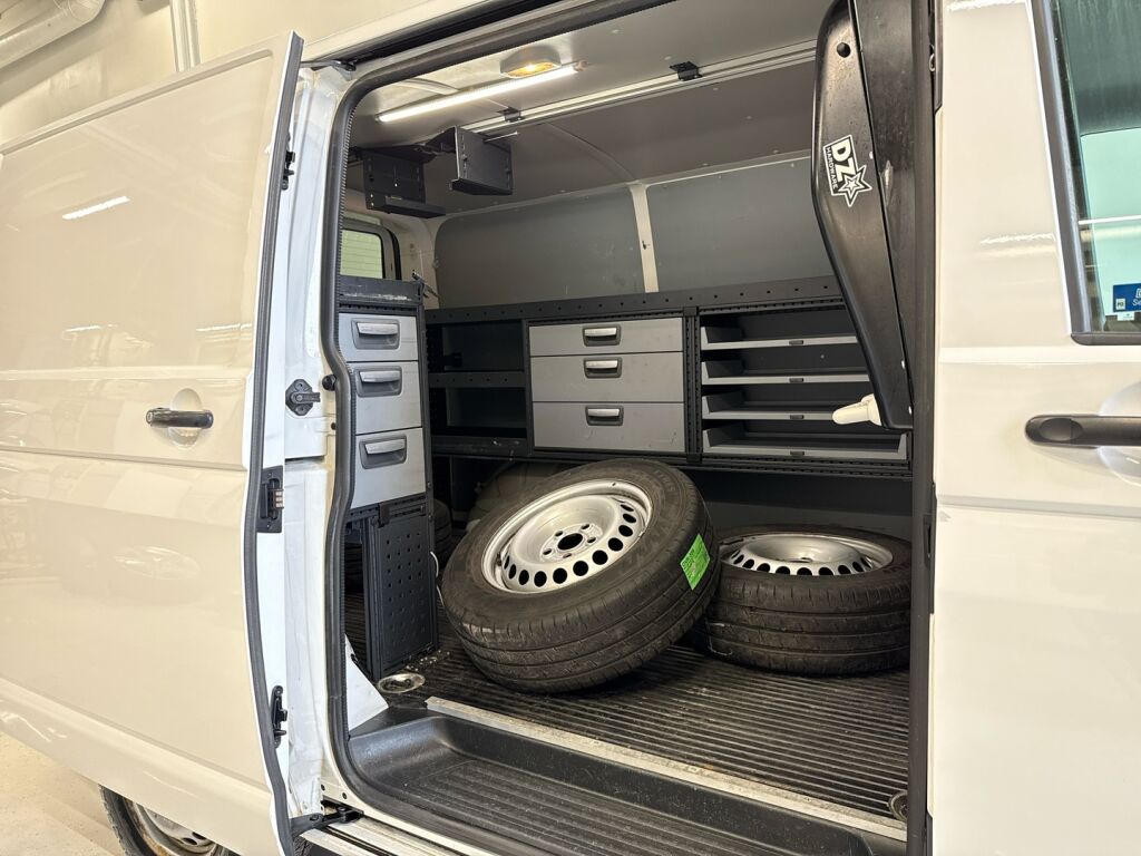 Volkswagen Transporter 2017 Valkoinen