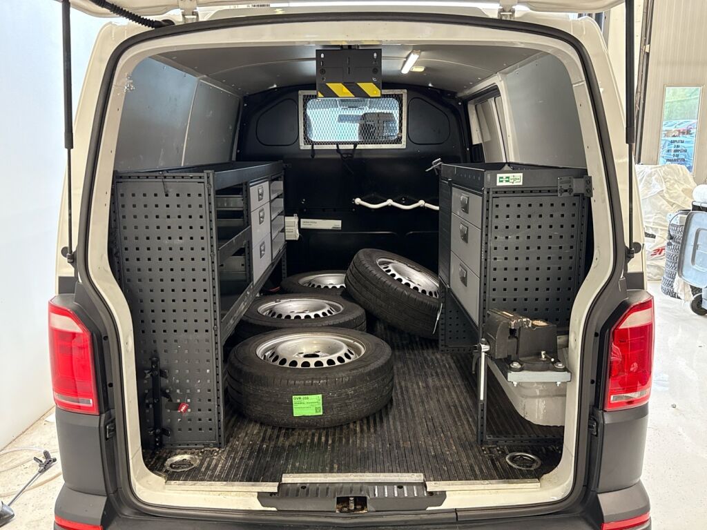 Volkswagen Transporter 2017 Valkoinen