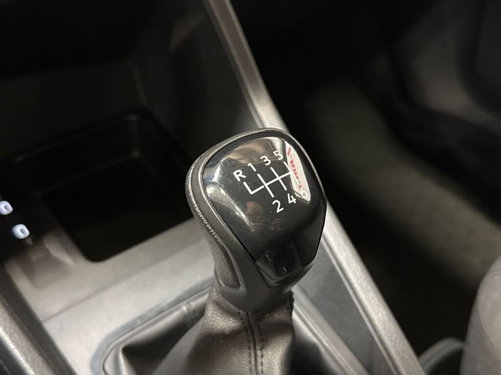 Volkswagen Caddy 2021 Valkoinen