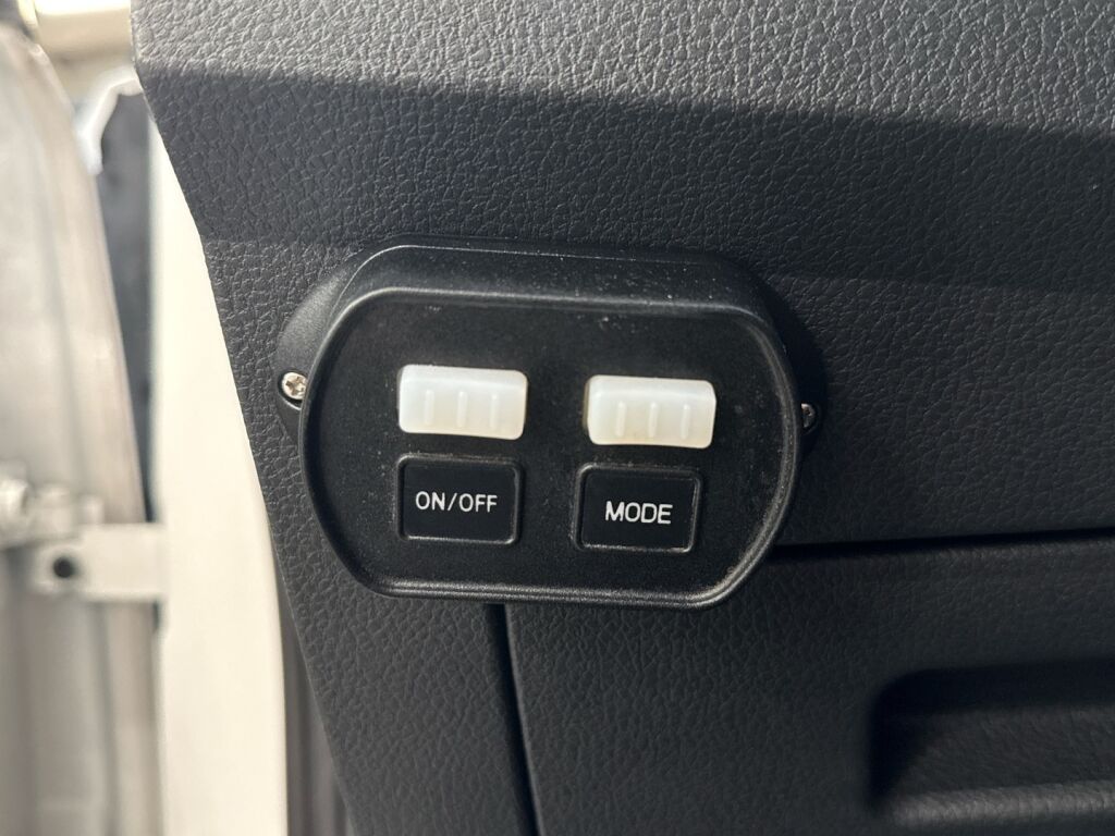 Volkswagen Caddy 2021 Valkoinen