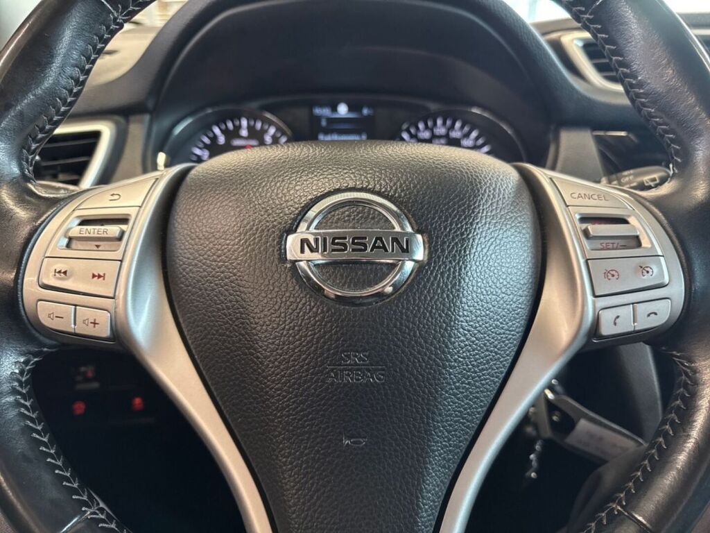 Nissan Qashqai 2017 Metallinhohto Harmaa