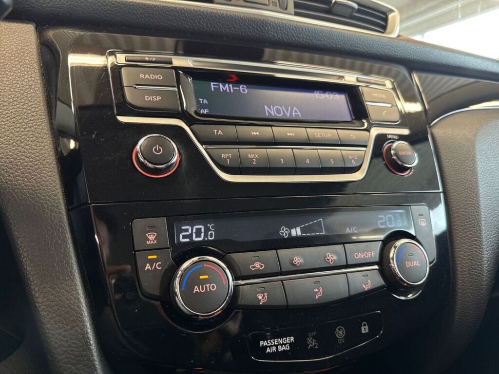 Nissan Qashqai 2017 Metallinhohto Harmaa