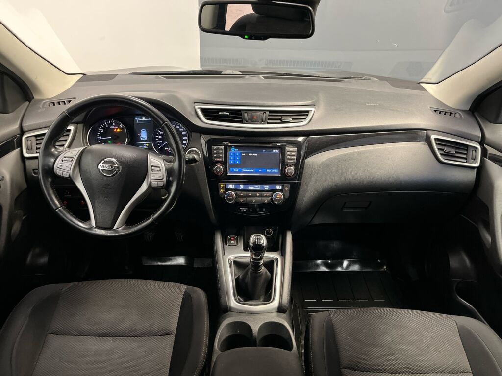 Nissan Qashqai 2017 Ruskea (beige)