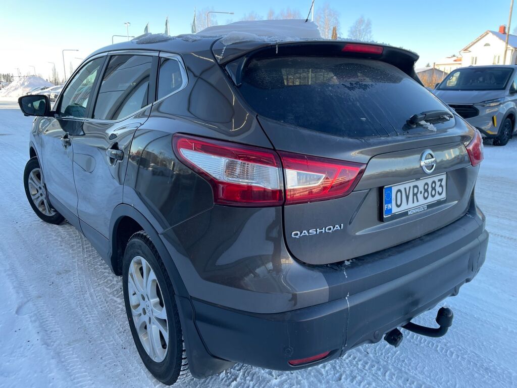 Nissan Qashqai 2017 Ruskea (beige)