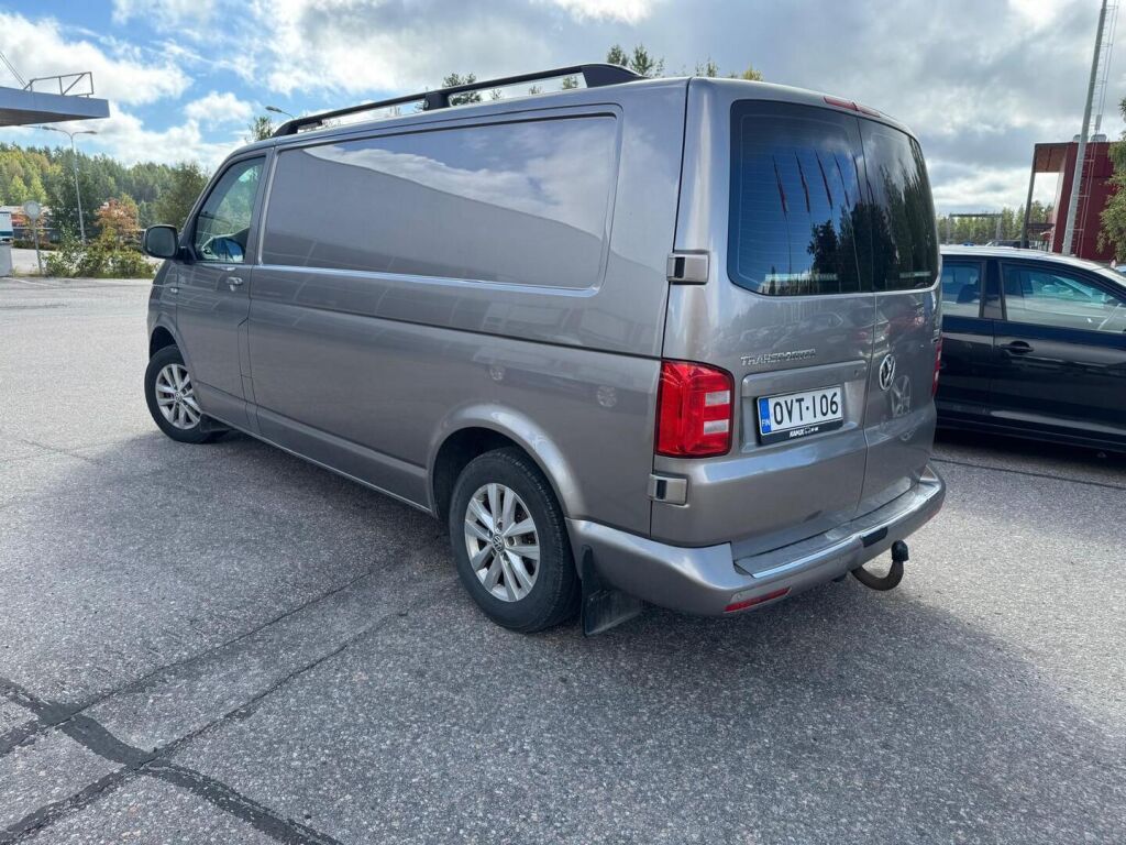 Volkswagen Transporter 2017 Ruskea (beige)