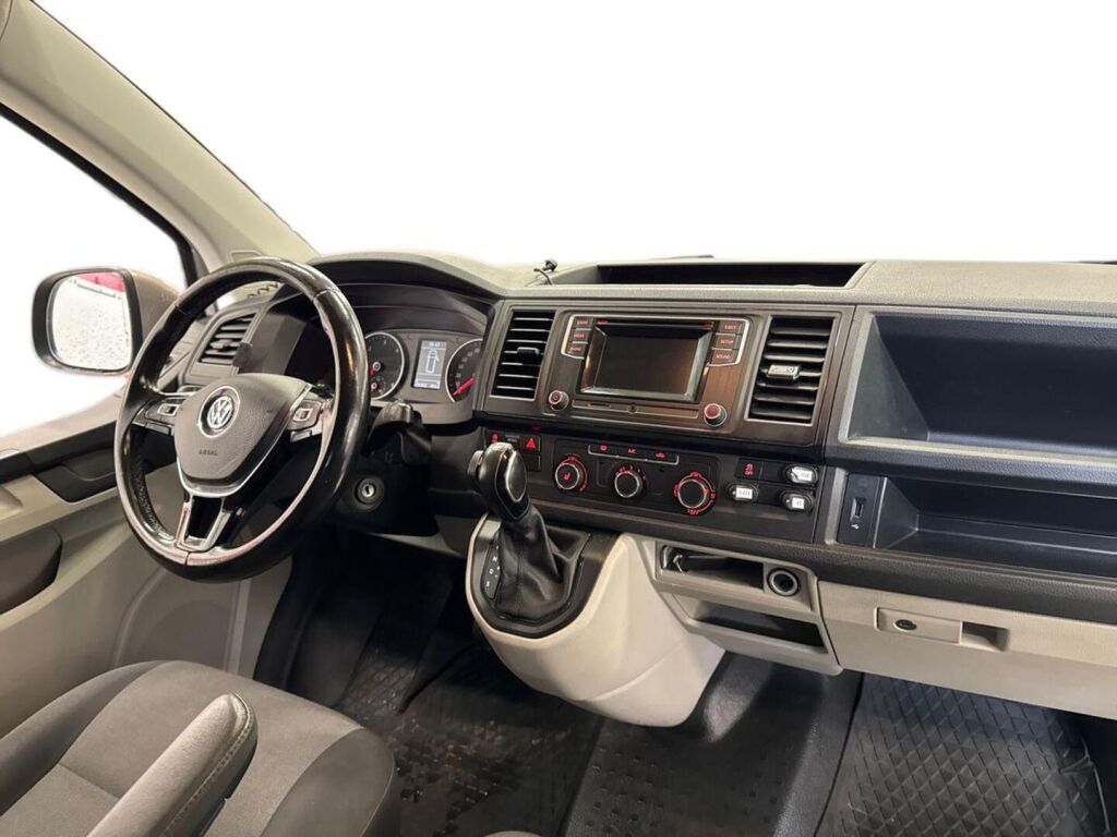 Volkswagen Transporter 2017 Ruskea (beige)