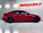 Lexus IS 2017 Punainen