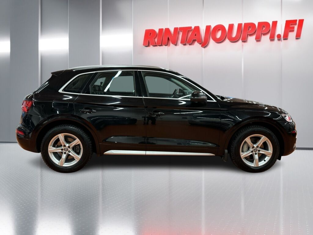 Audi Q5 2018 Musta