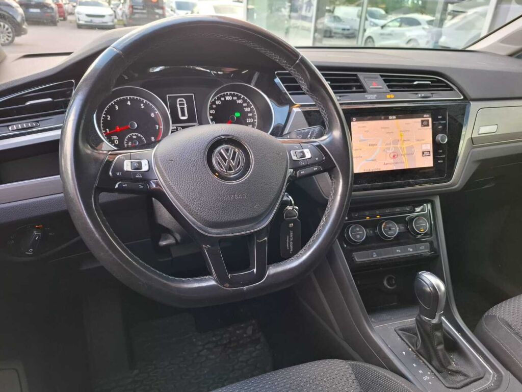 Volkswagen Touran 2017 Sininen
