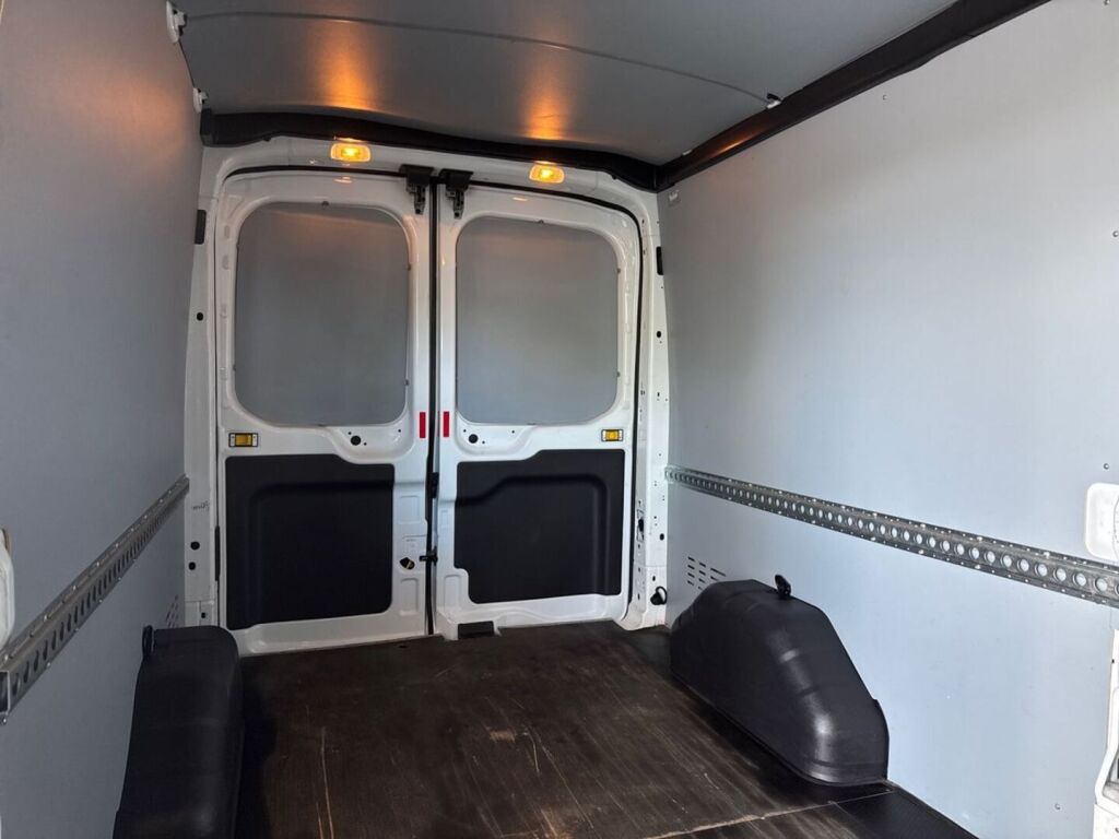 Ford Transit 2017 Valkoinen