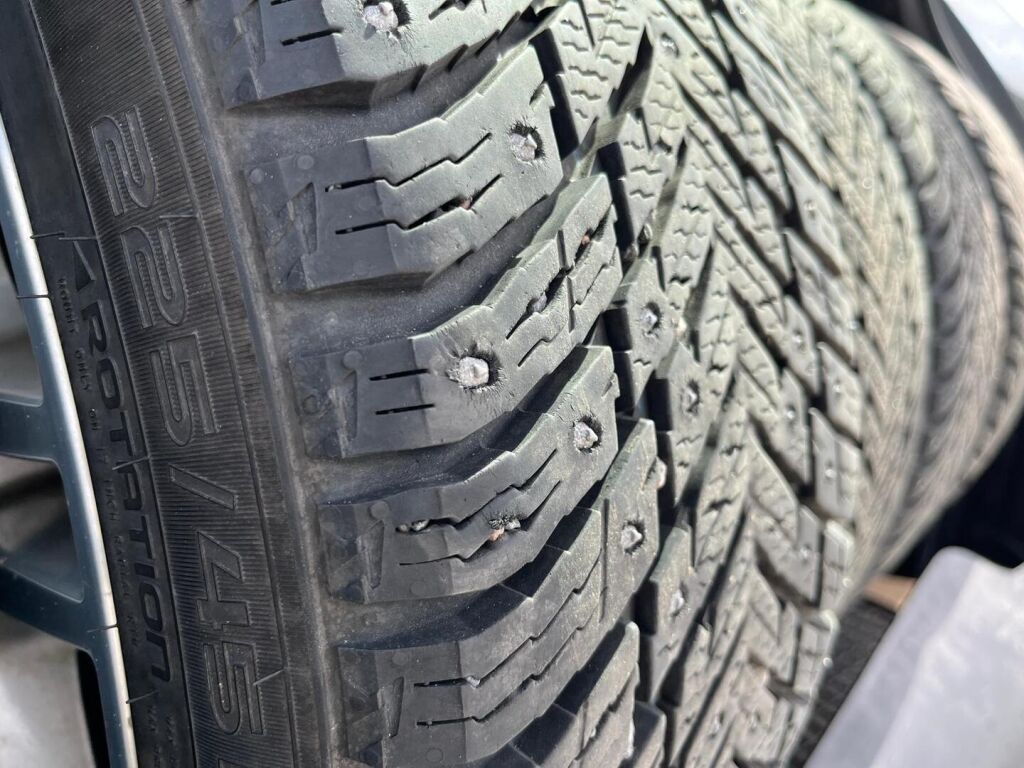 Mercedes-Benz C 2008 Musta