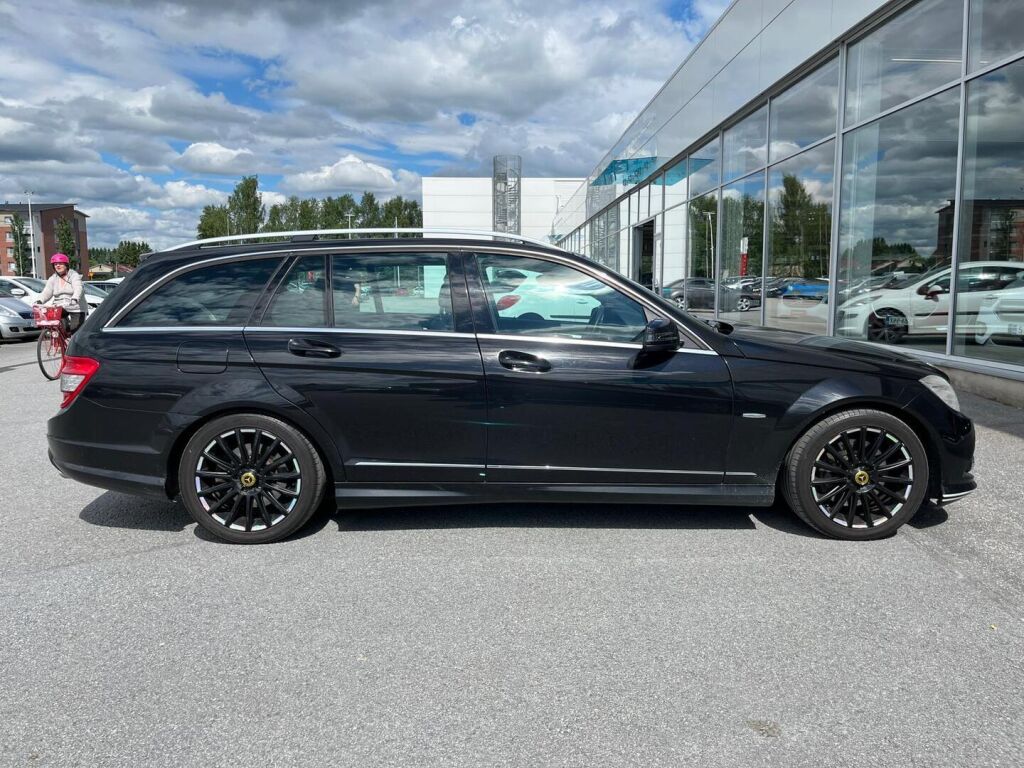 Mercedes-Benz C 2008 Musta