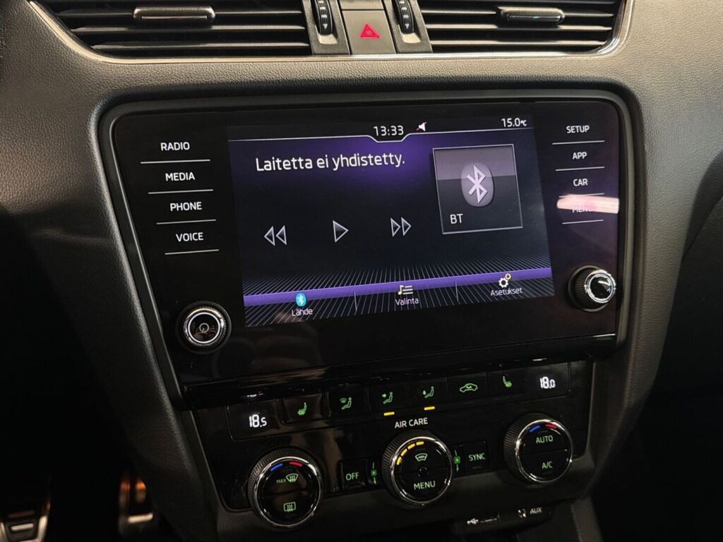 Skoda Octavia 2017 Musta
