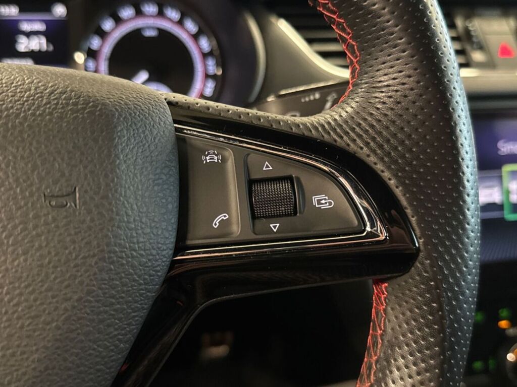 Skoda Octavia 2017 Musta