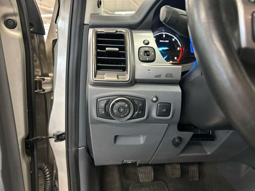 Ford Ranger 2018 Harmaa