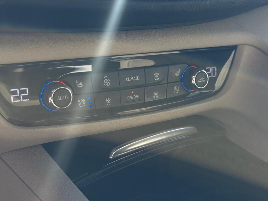 Opel Insignia 2018 Valkoinen