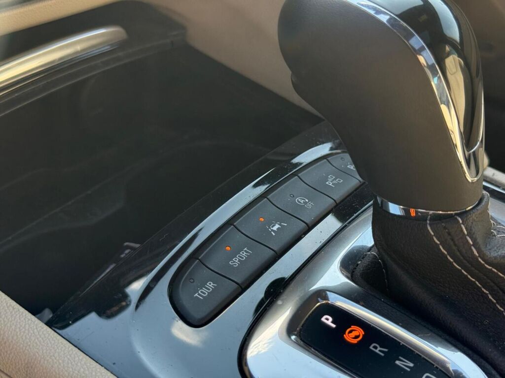 Opel Insignia 2018 Valkoinen