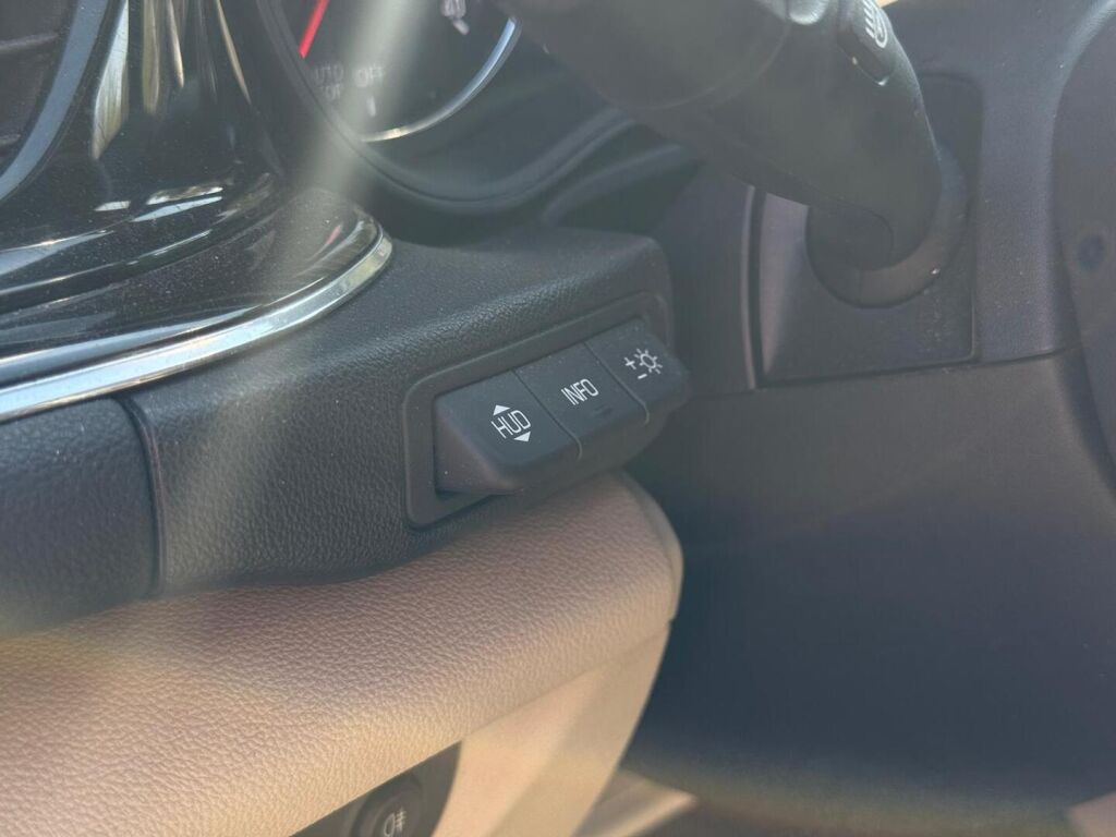 Opel Insignia 2018 Valkoinen