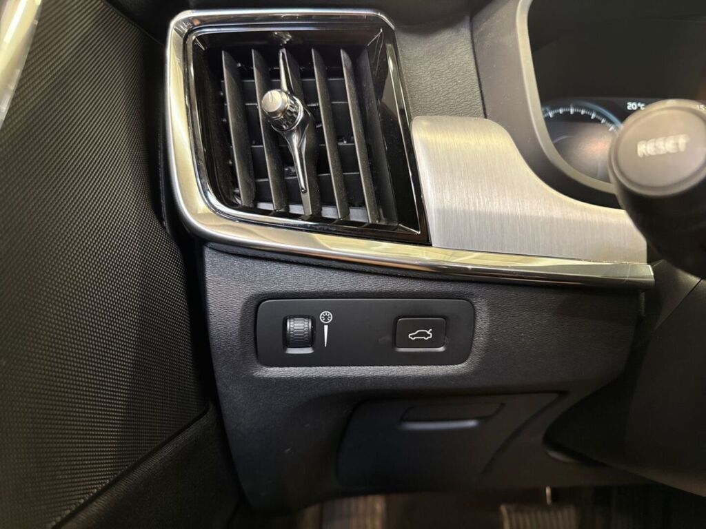 Volvo V90 2017 Valkoinen