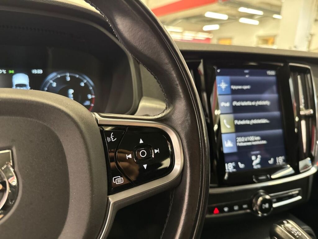 Volvo V90 2017 Valkoinen