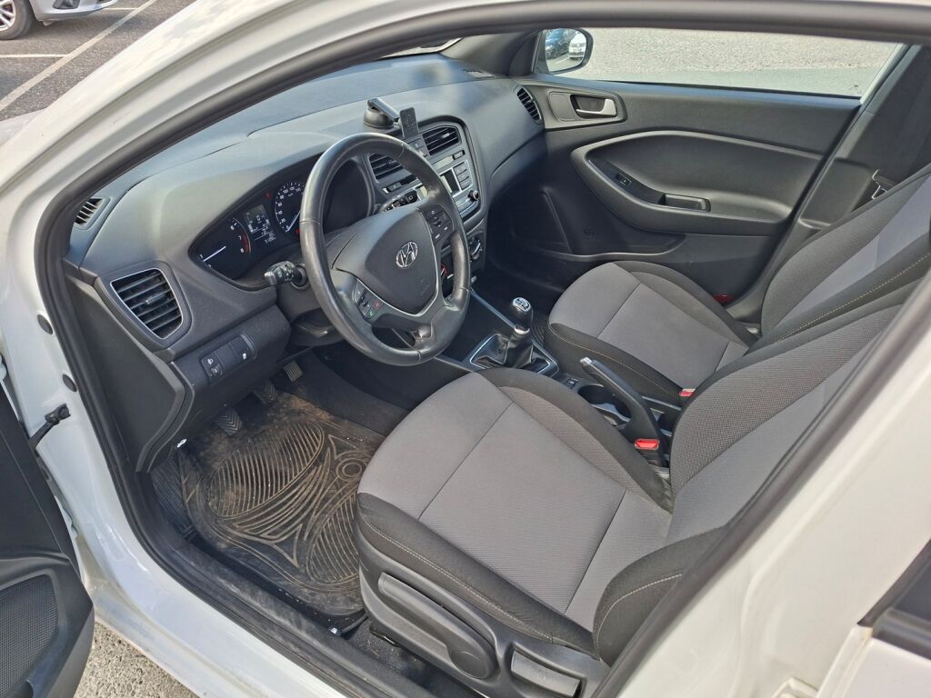 Hyundai i20 5d 2018 Valkoinen