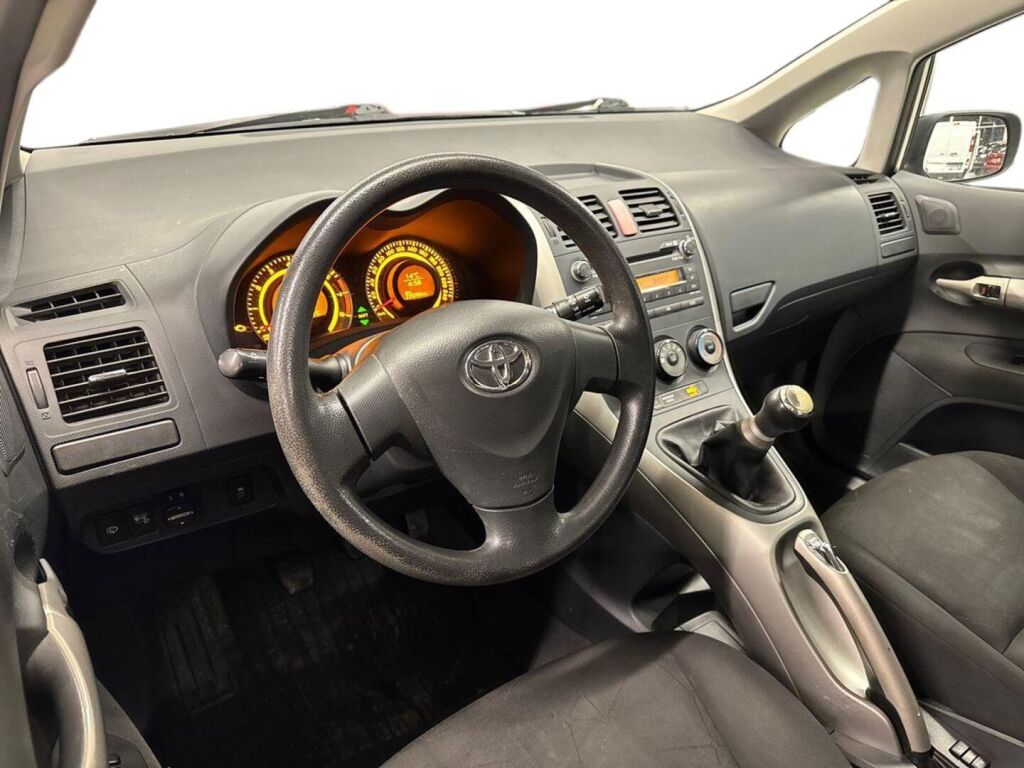 Toyota Auris 2007 Hopea