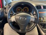 Toyota Auris 2007 Punainen