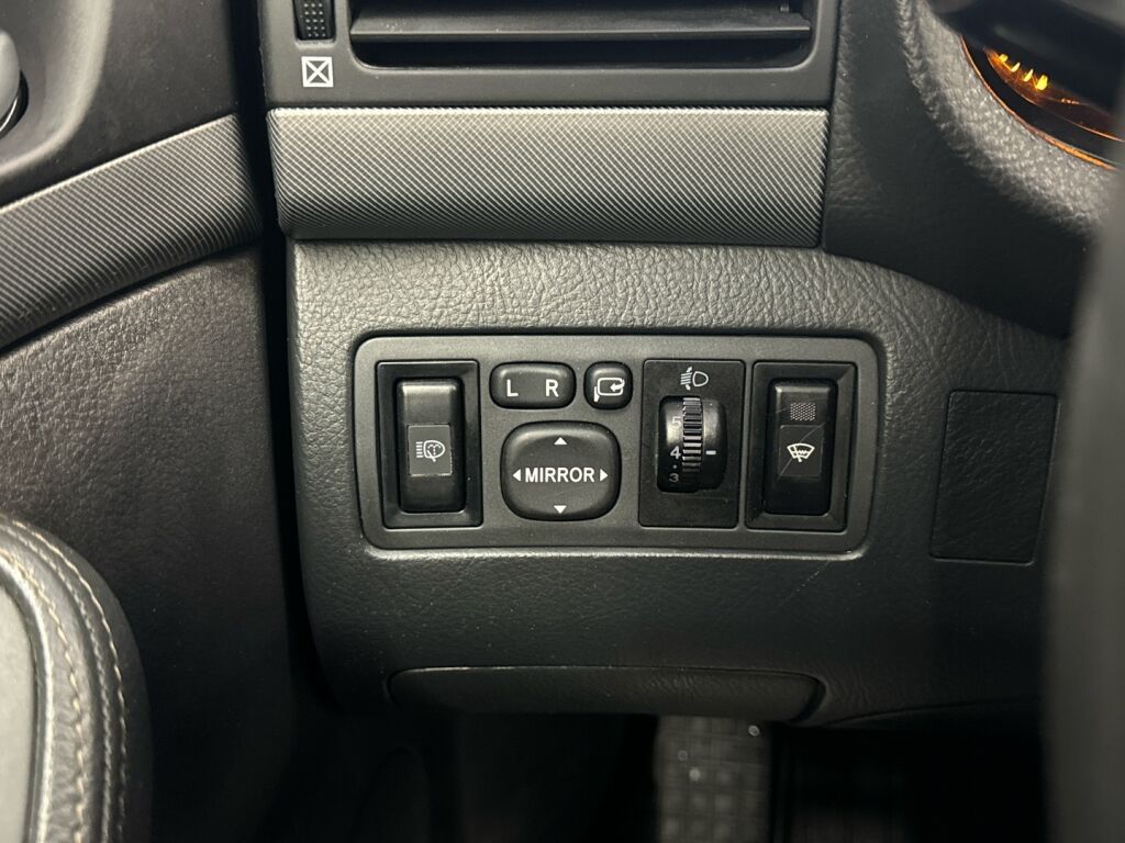 Toyota Avensis 2008 Hopea