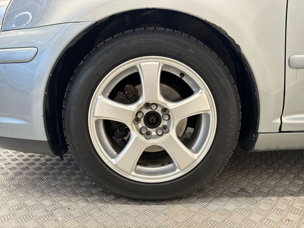 Toyota Avensis 2008 Hopea