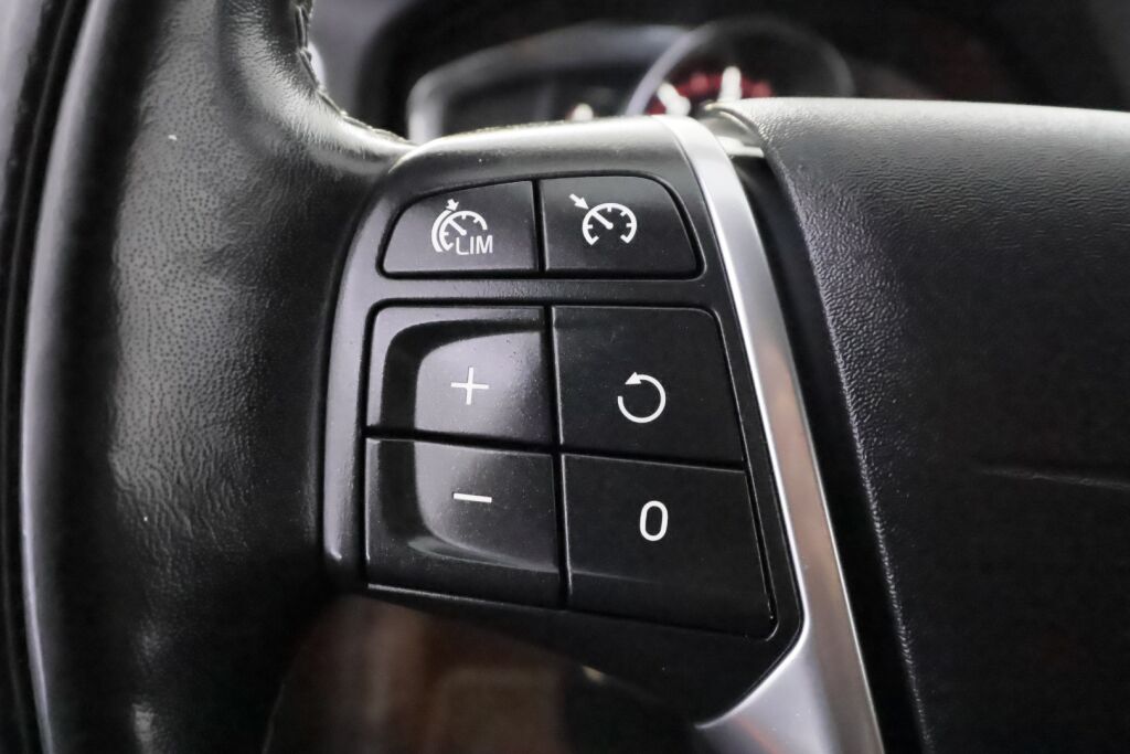 Volvo V60 2018 Sininen