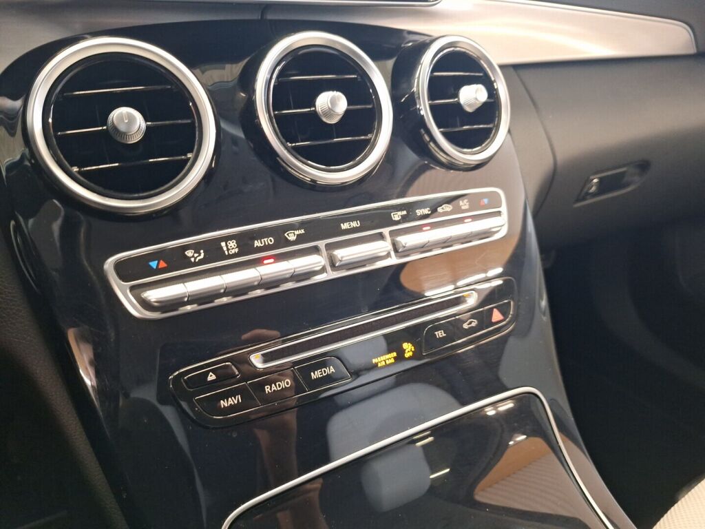 Mercedes-Benz C 2017 Harmaa