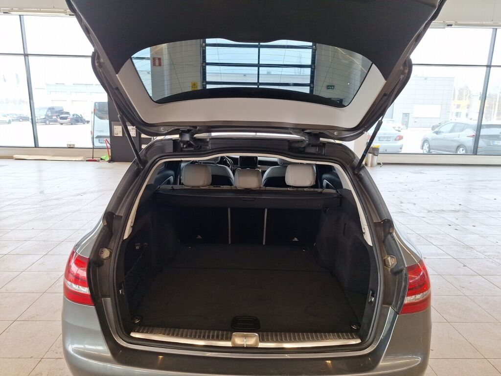 Mercedes-Benz C 2017 Harmaa