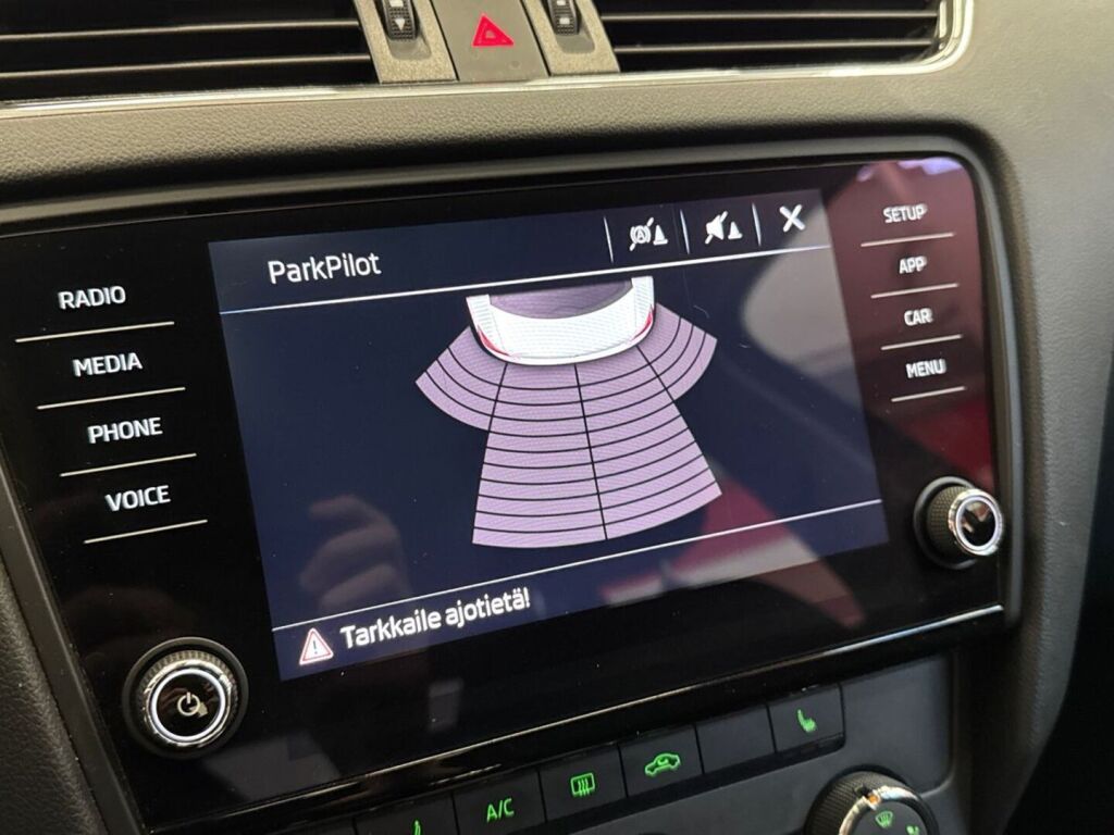 Skoda Octavia 2017 Ruskea (beige)