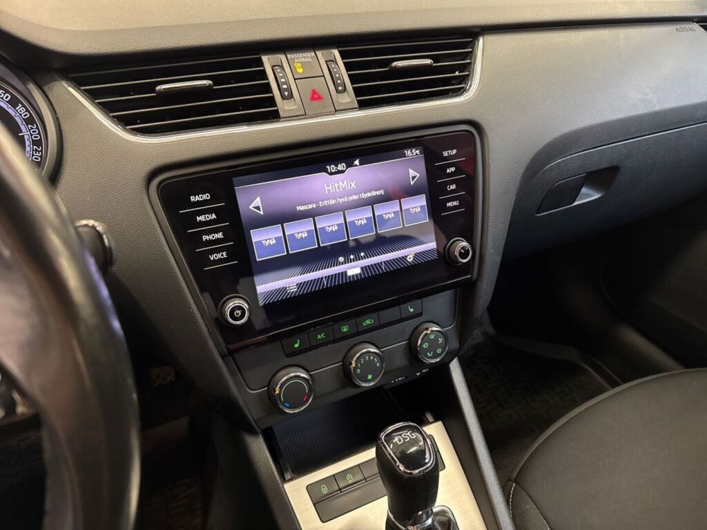 Skoda Octavia 2017 Ruskea (beige)