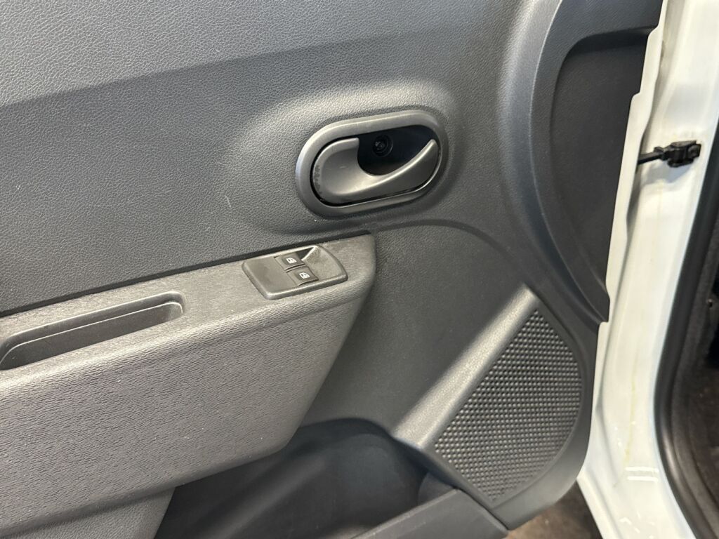 Dacia Dokker Van 2017 Valkoinen