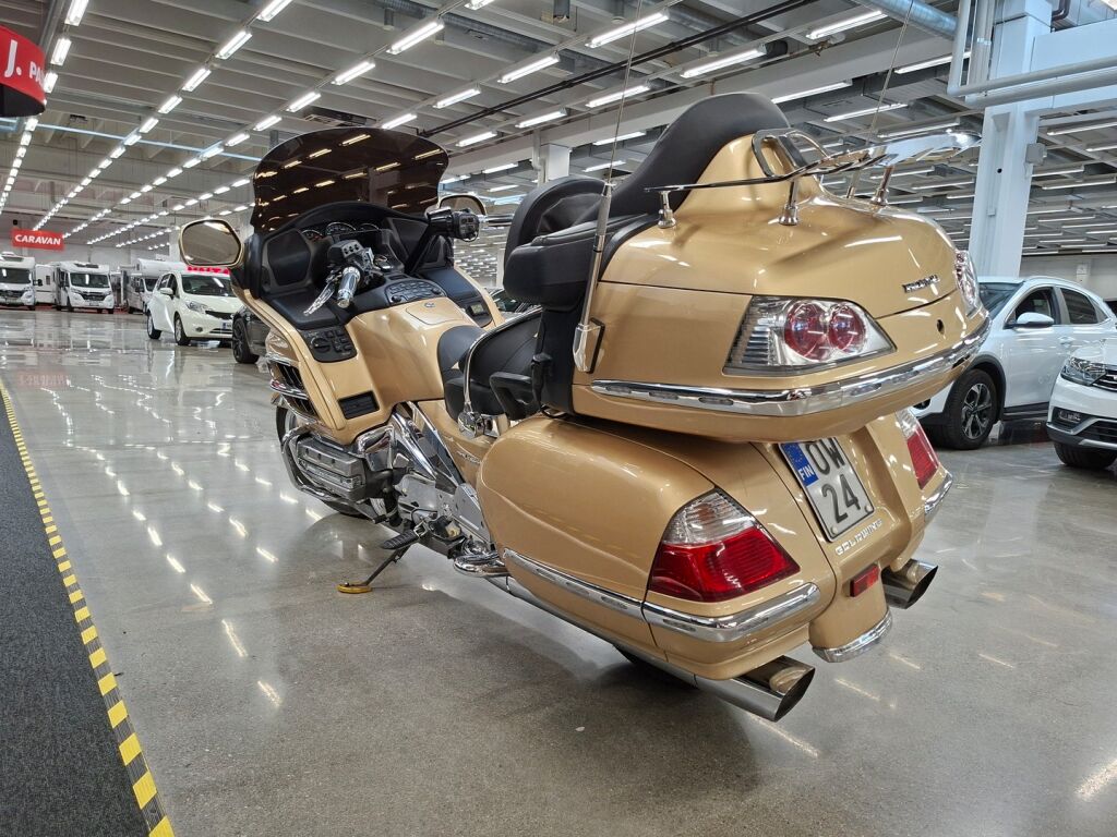 Honda GL 2006 Keltainen