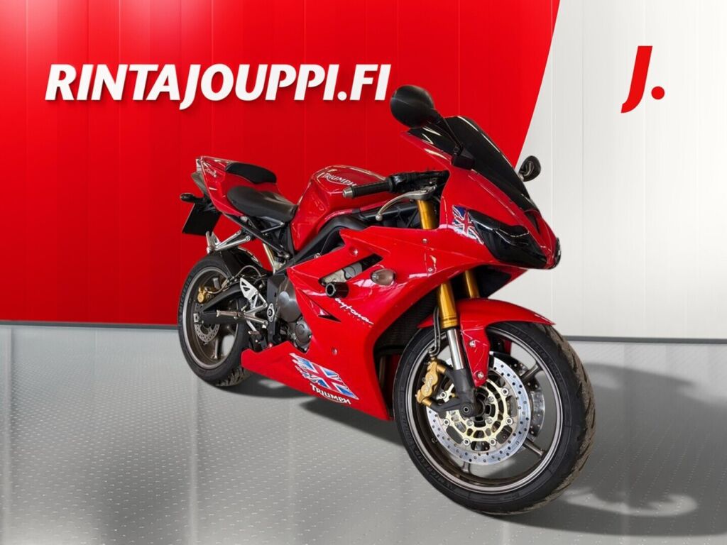 Triumph Daytona 2006 Punainen