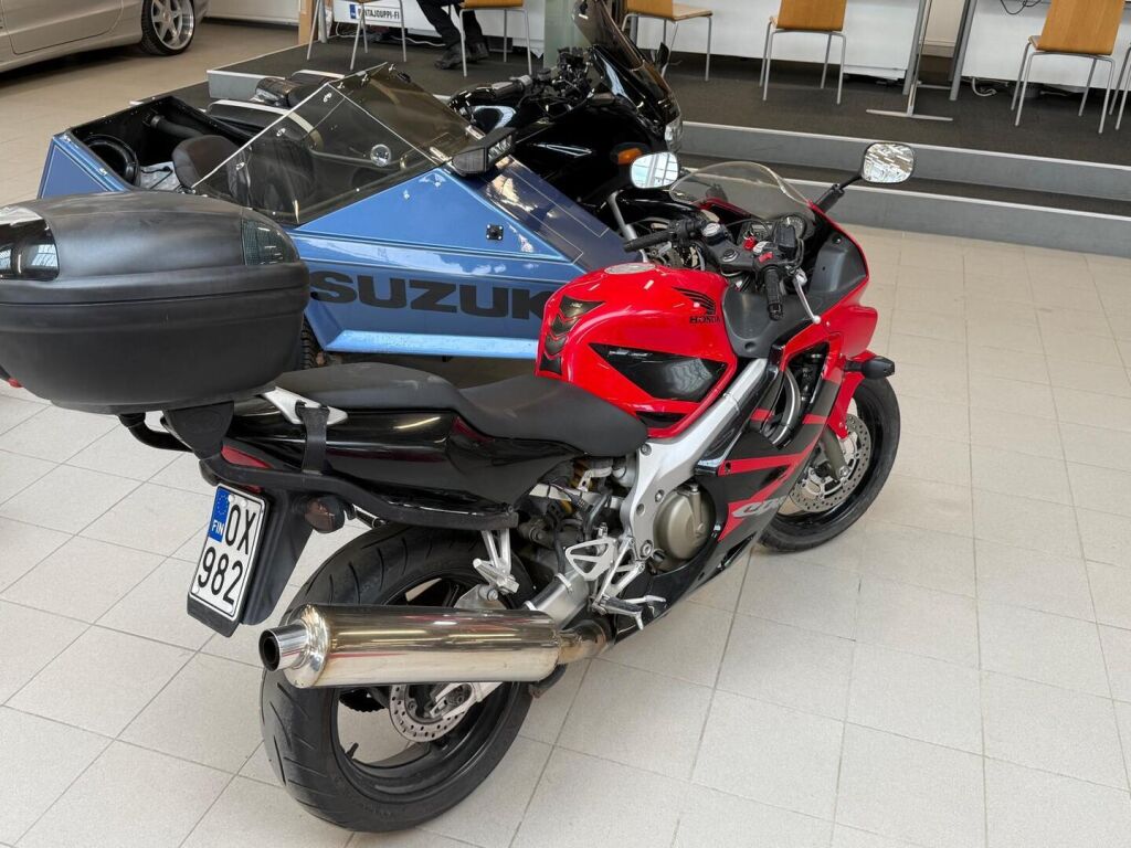 Honda CBR 2007 JK V 6