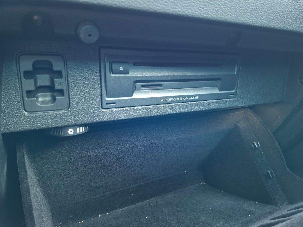 Volkswagen Passat 2015 Sininen
