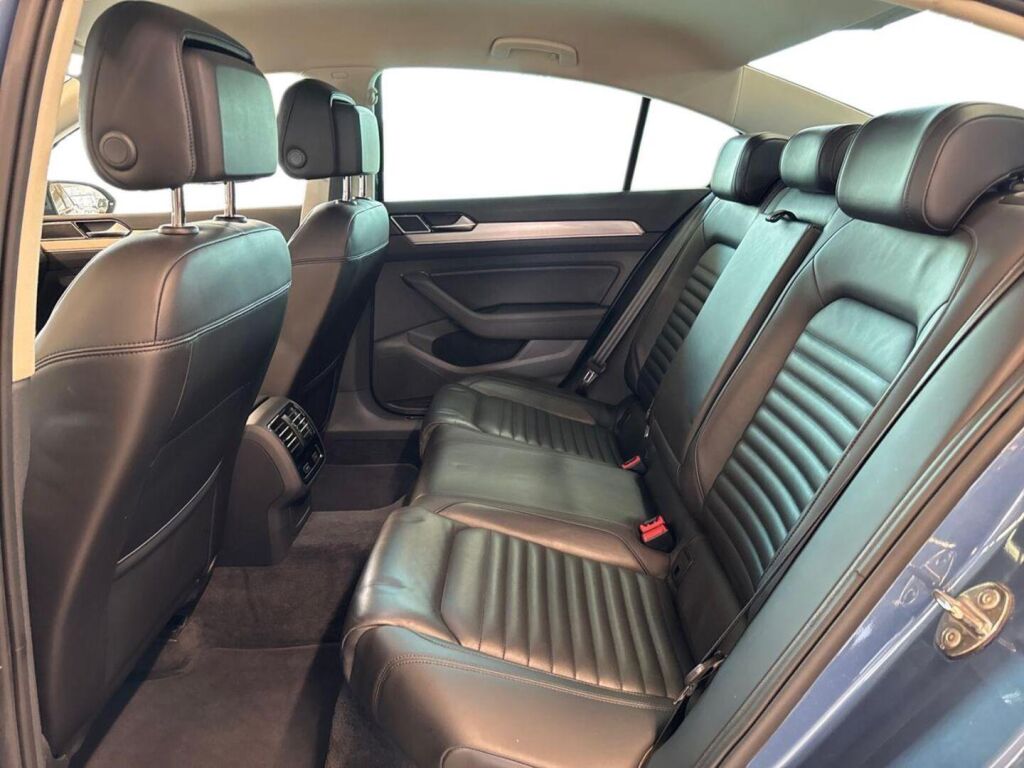 Volkswagen Passat 2015 Sininen