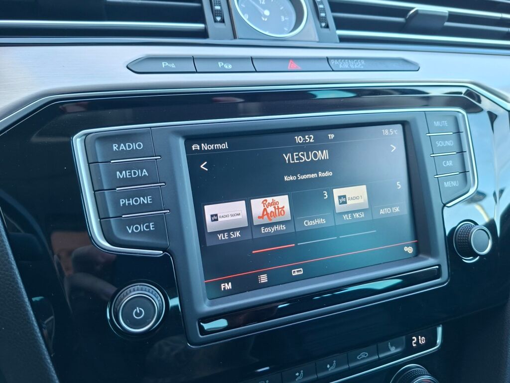 Volkswagen Passat 2015 Sininen