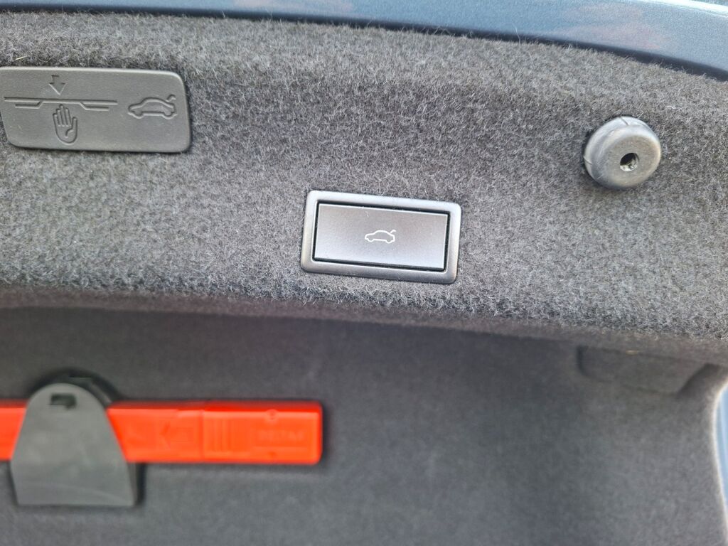 Volkswagen Passat 2015 Sininen