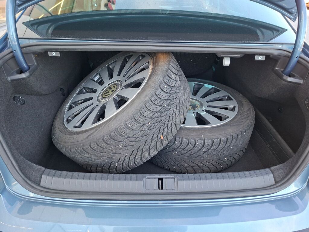 Volkswagen Passat 2015 Sininen