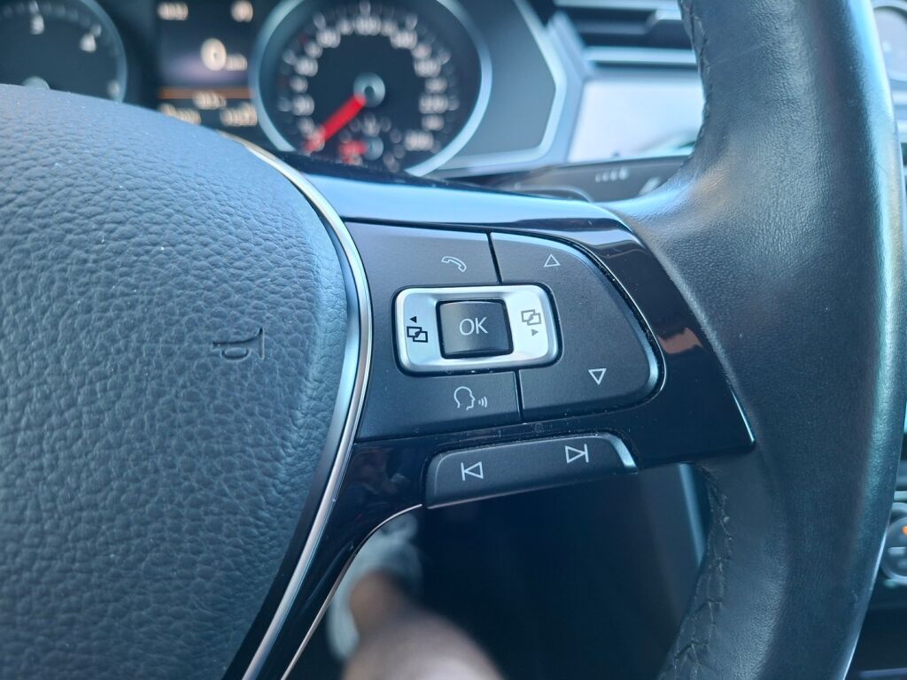 Volkswagen Passat 2015 Sininen