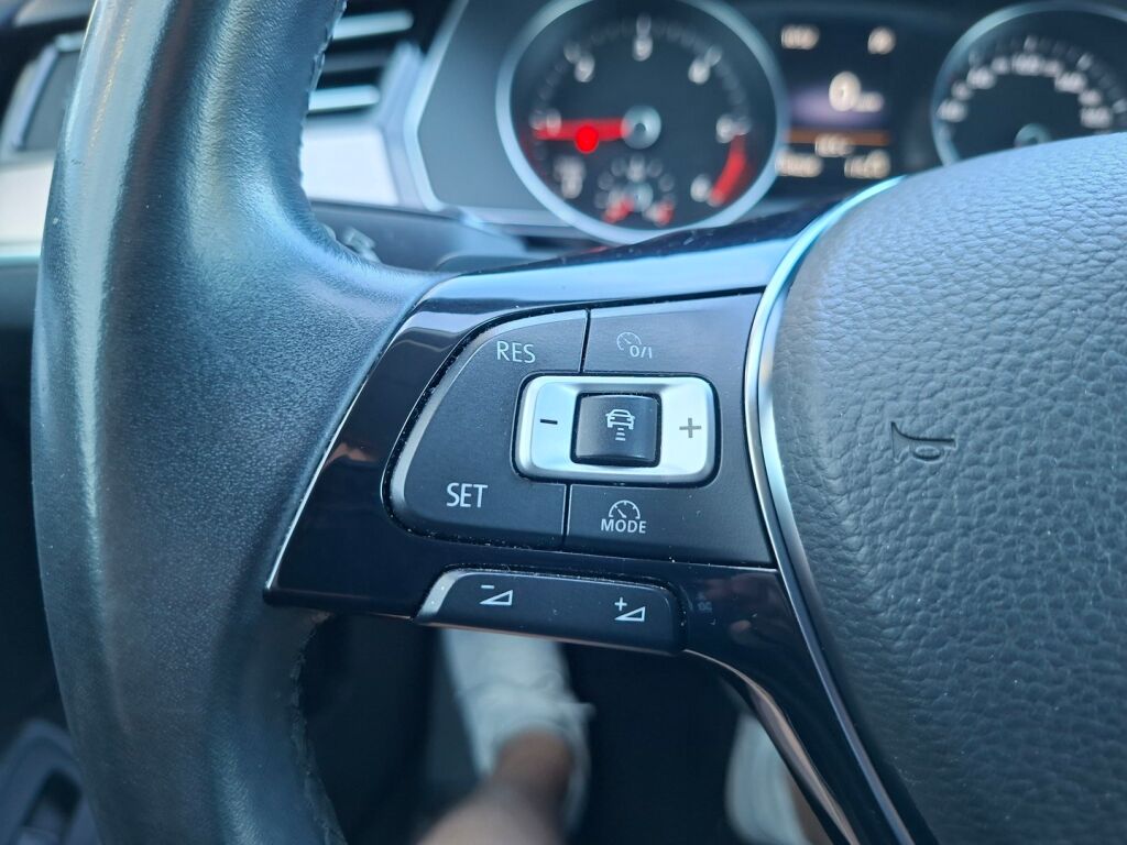 Volkswagen Passat 2015 Sininen