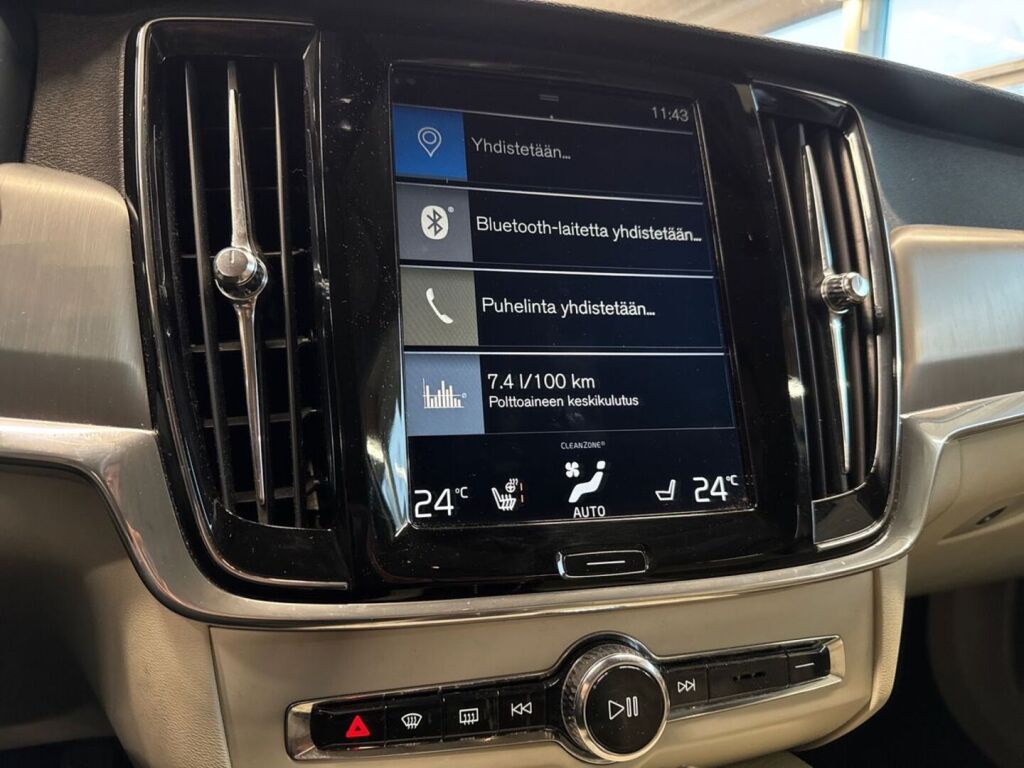 Volvo S90 2018 Musta