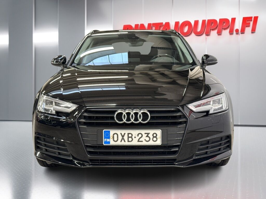 Audi A4 2018 Musta