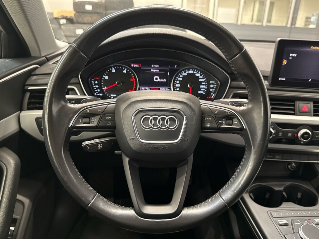 Audi A4 2018 Musta