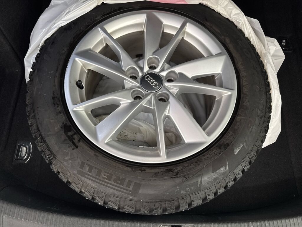 Audi A4 2018 Valkoinen