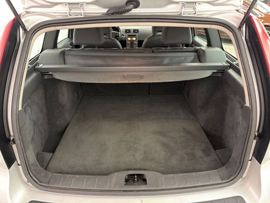 Volvo V50 2008 Hopea